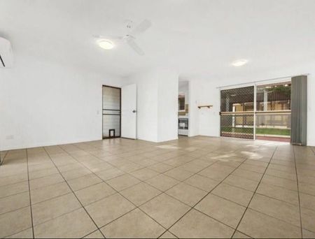 8 Paperbark Street - Photo 2