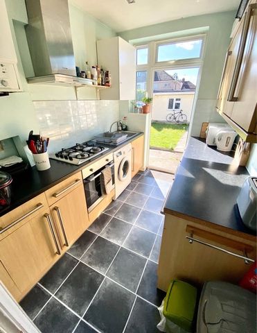 Room in a Shared Flat, Sherboro Road, N15 - Photo 4