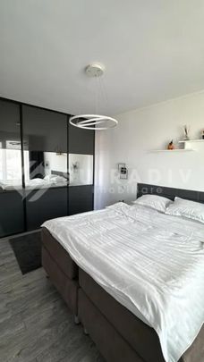 Penthouse cu jacuzzi, terasa de 60 mp, parcare-zona Vivo - Photo 1