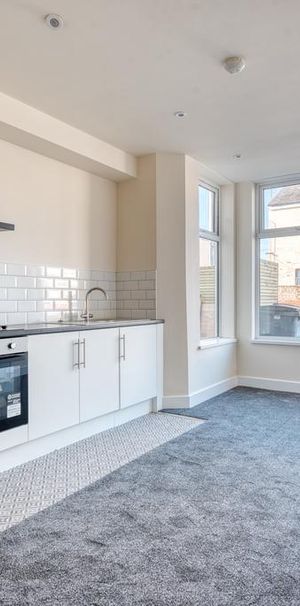 Flat to rent - Photo 1