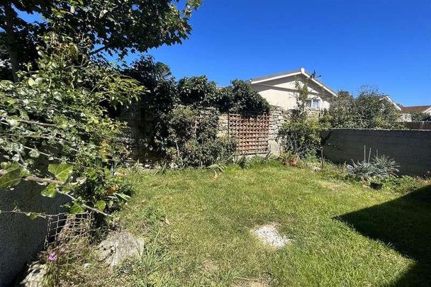 Isle Road, Portland, DT5 - Photo 1