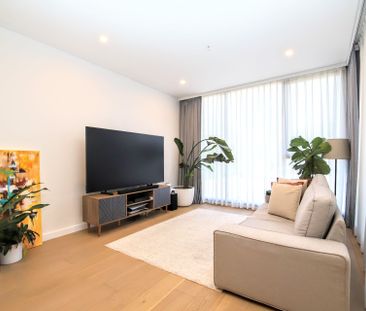 Near New One Bedroom Apartment - Photo 1