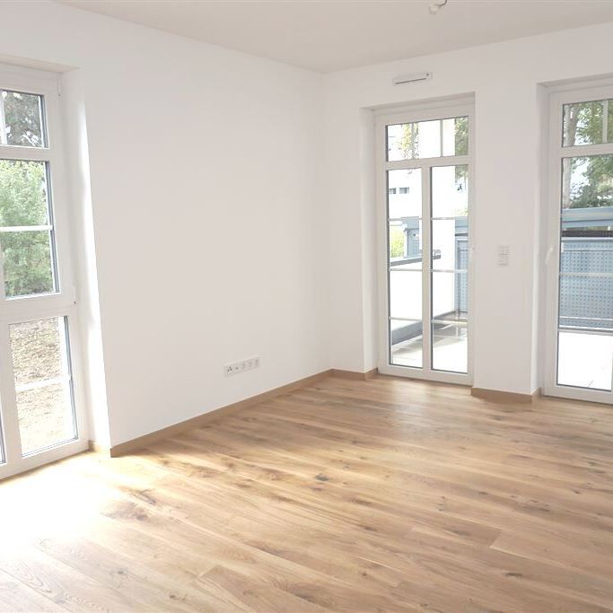 Luxuriöse, barrierefreie Mietwohnung inkl. Einbauküche, Fußbodenheizung und Stellplatz in Top Lux-Pendler Lage!! - Foto 1