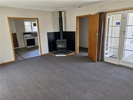 44 Glenmore Avenue, Casebrook, Christchurch City - A Family Favourite in a Popular Location - Photo 3