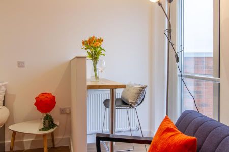 Studio to rent - Photo 2