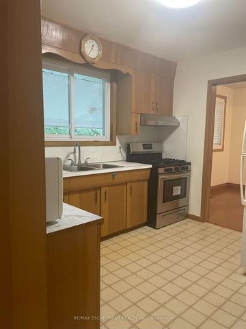 For Lease - 4327 Mitchell Avenue, Niagara Falls, Ontario - Photo 2