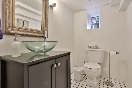 For Lease - 214 Dinnick Crescent, Toronto, Ontario - Photo 4