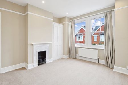 Holstein Avenue, Weybridge, Surrey, KT13 - Photo 5