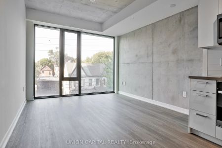 195 McCaul Street #202 - Photo 2