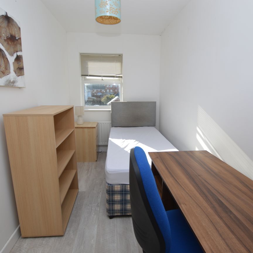 1 bedroom room to rent Lenz Close, Colchester, CO1 - Photo 1