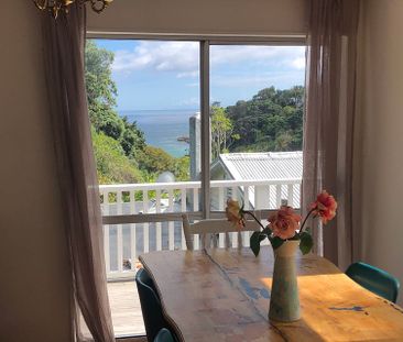 Charming 2BR Home, ocean views - 18 month lease - Photo 2