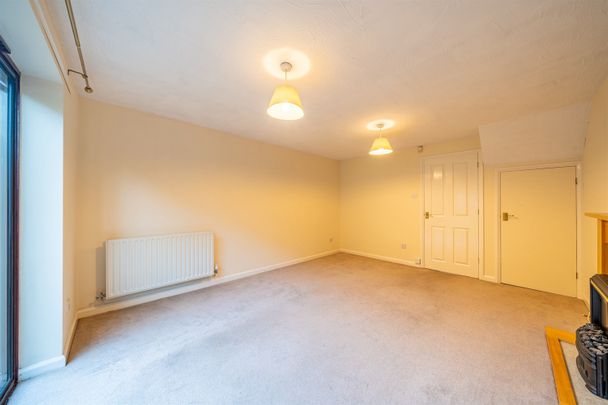 Hotspur Drive, Colwick NG4 - Photo 1