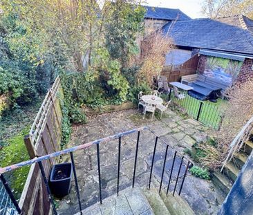 2 Bedroom End Terrace To Let - Photo 6