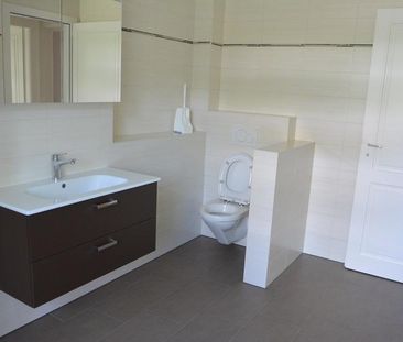 Bel appartement de 2 pièces au 4ème étage - Photo 3