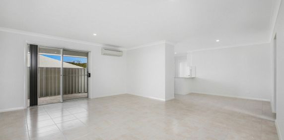 Freestanding Villa - Photo 2