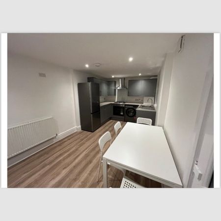 Alverstone Road, L18 1HD***FIRST MONT... - Photo 2