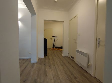 Appartement - à louer - 1 070 € 1082 Berchem-Sainte-Agathe - Photo 3