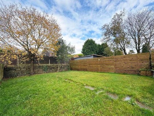 Heywood Avenue, Austerlands, Oldham, OL4 - Photo 1