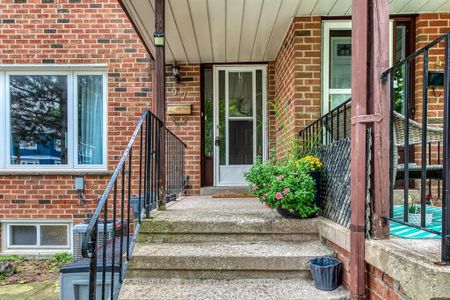 For Lease - 97 Martin Street, Milton, Ontario - Photo 3