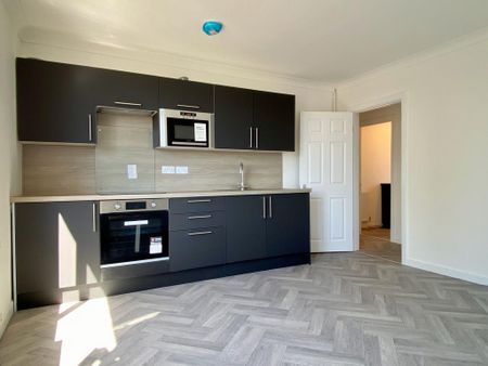 1 bedroom ground floor flat to rent - Photo 5