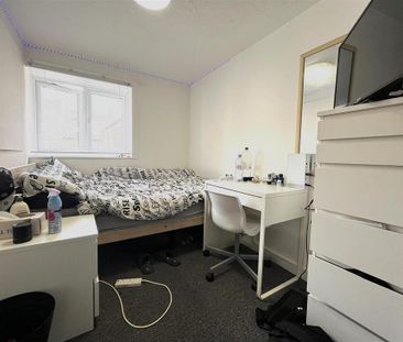 5 bedroom house to rent - Photo 3