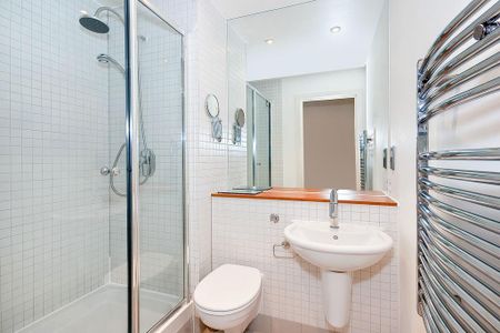 2 bedroom apartment to rent - Photo 5