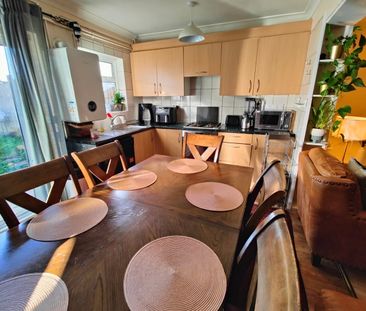 4 Bed Semi-Detached House, Harkett Close, HA3 - Photo 6