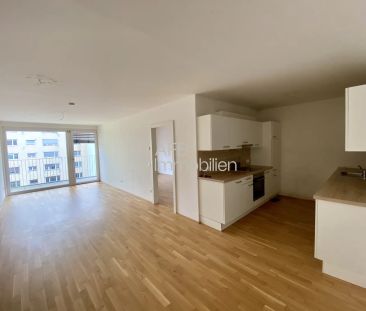 4-Zimmer-Genossenschaftswohnung mit großem Balkon - 3er-WG geeignet - Photo 3