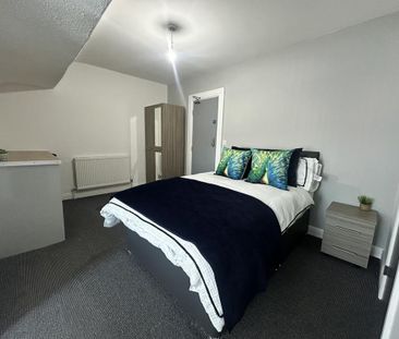 1 bedroom house of multiple occupation to rent - Photo 4