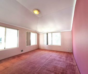 Spacious Family Home in Prime Location - Photo 5