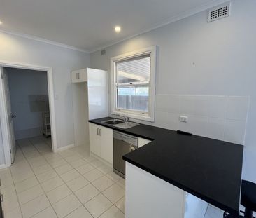 2 Kelly Street, Port Augusta West - Photo 5