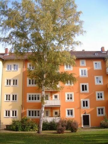 Ideal für Familien! Helle Wohnung mit guter Verkehrsanbindung - Foto 2