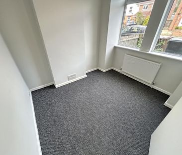 3 bedroom end of terrace house to rent - Photo 5