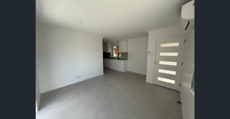 Modern 2-Bedroom Granny Flat | Light-Filled and Steps from Club Marconi! - Photo 4