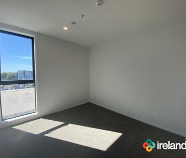 Stylish Centre City Apartment - Photo 1