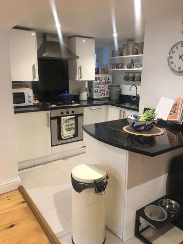 1 Bed Flat, Goldhawk Road, W6 - Photo 4