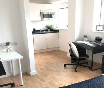 Studio to rent - Photo 5