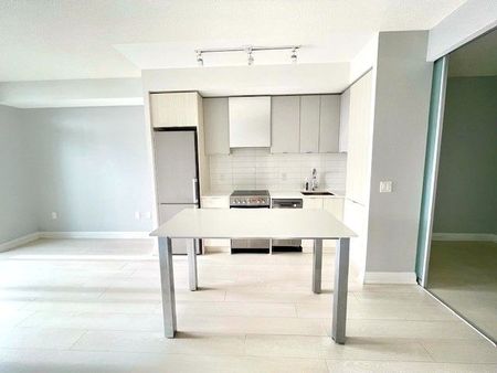 For Lease - 10 Gibbs Road Unit# 823, Toronto, Ontario - Photo 3