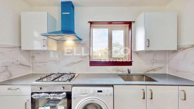 Costons Lane, Greenford, UB6 - Photo 1