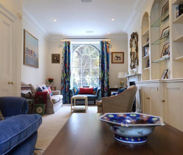 5 bedroom townhouse to rent - Photo 1