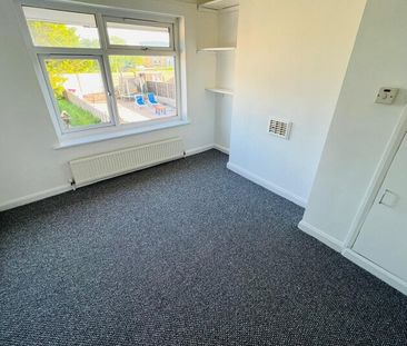 Foxglove Road, Dudley, DY1 3NQ - Photo 1