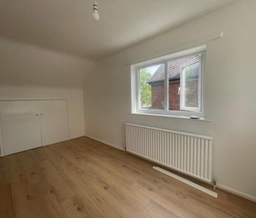 4 bedroom detached house to rent - Photo 3