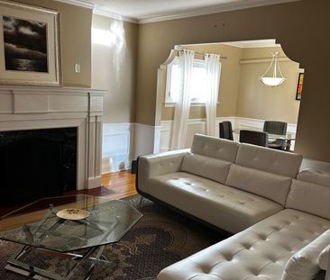 For Lease - 664 Gorham Street Unit# Main, Newmarket, Ontario - Photo 2