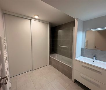 Location Appartement 4 pièces 81m² - Photo 2