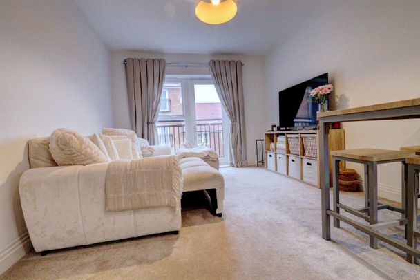 1 bedroom flat to rent - Photo 1