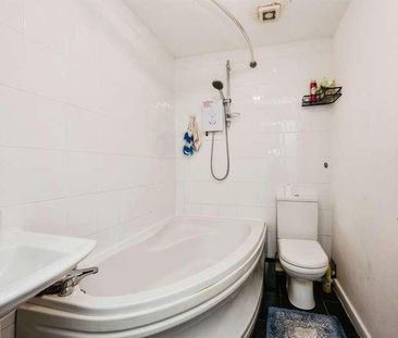 Dinas Street, Plasmarl, Swansea, SA6 - Photo 2