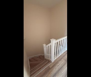 3 Bed Terraced House, Corn Way, E11 - Photo 6