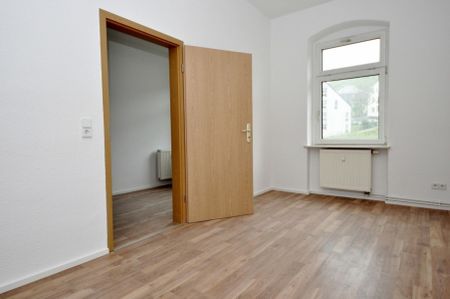 Sanierte 3-Raum-Wohnung mit Balkon im Zentrum - Photo 5