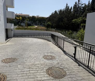 Apartment in Estepona, Costa del Sol - Photo 4