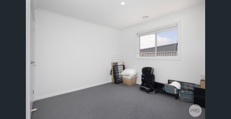 4 BEDROOM FAMILY HOME IN SMYTHES CREEK - Photo 4